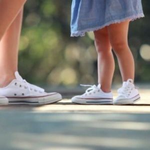 24 hr Price drop Toddler Converse white